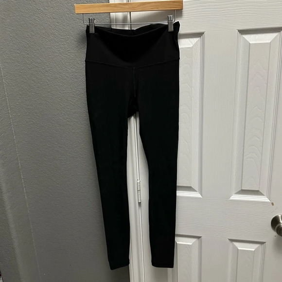 Lululemon Mapped Out HR Tight Camo Black Size 8 - Picture 3 of 7